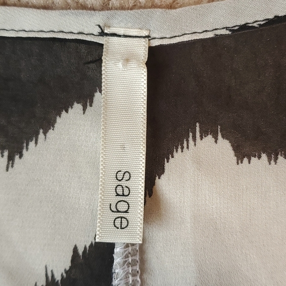 Sage brand chevron print sheer blouse size Medium - Picture 9 of 11